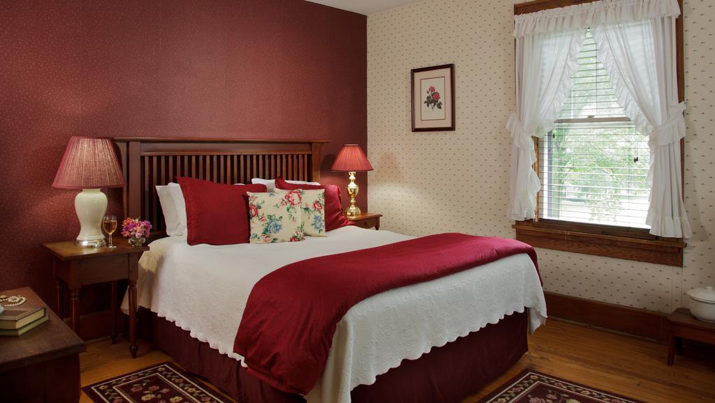 The White Oak Inn Zuck Extérieur photo
