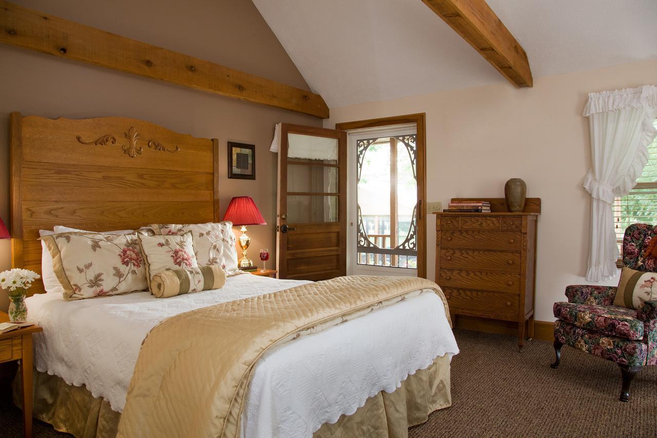 The White Oak Inn Zuck Extérieur photo