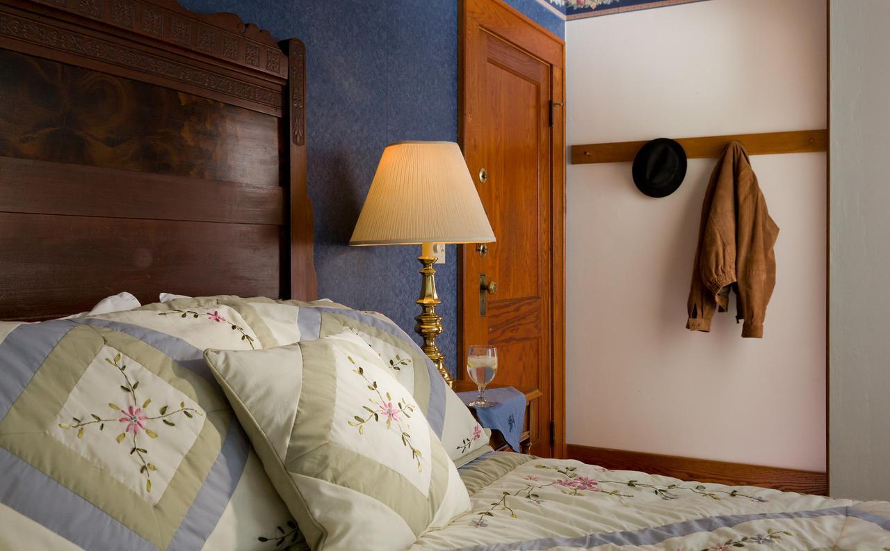 The White Oak Inn Zuck Extérieur photo