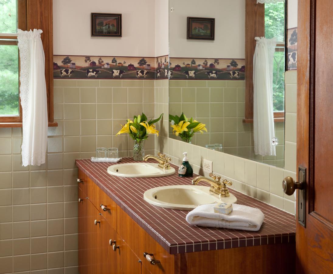 The White Oak Inn Zuck Extérieur photo